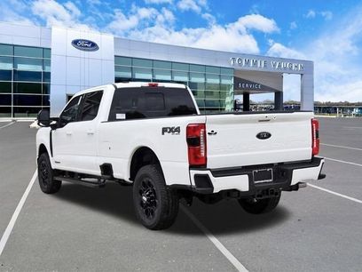 New 2026 Ford F350 Lariat w/ Black Appearance Package