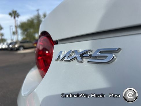 Used 2019 MAZDA MX-5 Miata RF Grand Touring w/ GT-S Package image 10