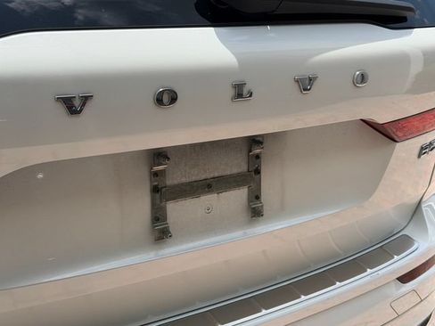 Certified 2023 Volvo XC60 B5 Plus w/ Protection Package Premier FWD image 9
