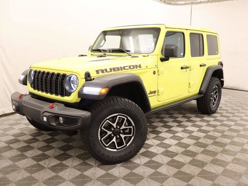 Used 2024 Jeep Wrangler Unlimited Rubicon w/ Convenience Group image 1