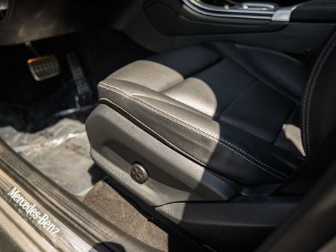 Certified 2022 Mercedes-Benz GLC 300 4MATIC image 34
