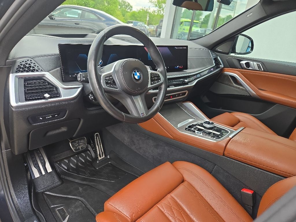 Used 2024 BMW X6 xDrive40i w/ Executive Package AWD/4WD image 37