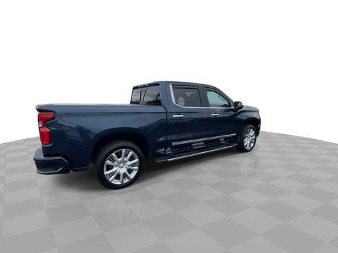 Used 2022 Chevrolet Silverado 1500 High Country w/ High Country Premium Package AWD/4WD image 8