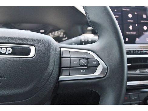 Used 2023 Jeep Compass Latitude AWD/4WD image 24