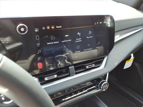 Used 2026 Chevrolet Equinox LT w/ Safety and Technology Package image 14