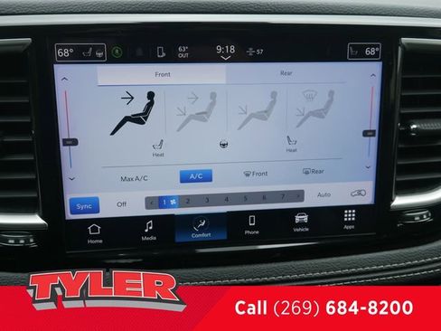 Used 2023 Chrysler Pacifica Touring-L FWD image 53