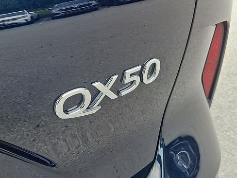 Used 2024 INFINITI QX50 Luxe AWD/4WD image 5