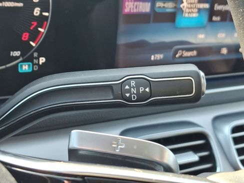 Used 2024 Mercedes-Benz GLE 450e 4MATIC image 18