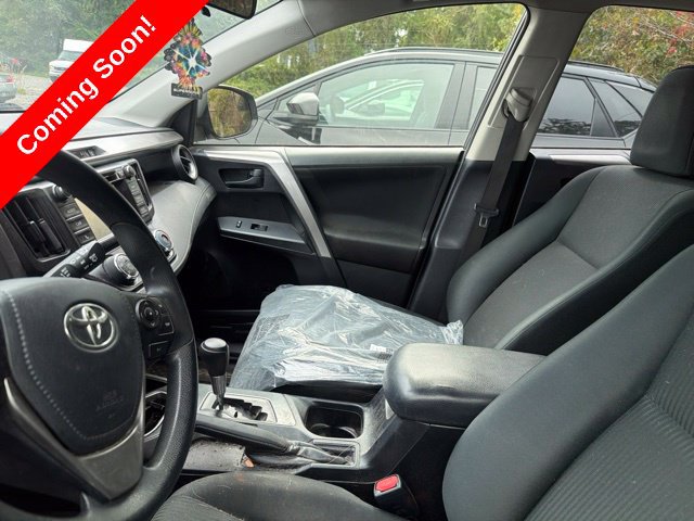 Used 2018 Toyota RAV4 LE w/ All Weather Liner Package AWD/4WD image 10
