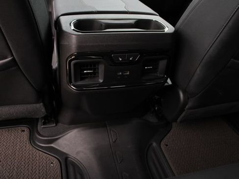 Used 2024 GMC Sierra 1500 AT4 w/ Technology Package AWD/4WD image 24