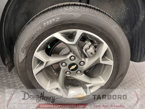 Used 2025 Chevrolet Trax LT FWD image 15