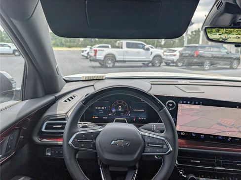 New 2026 Chevrolet Traverse Z71 w/ Enhanced Driving Package AWD/4WD image 33