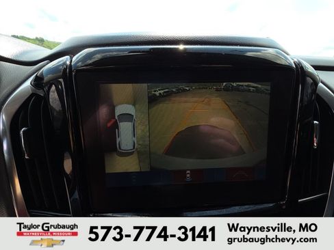 Used 2018 Chevrolet Traverse LT FWD image 23