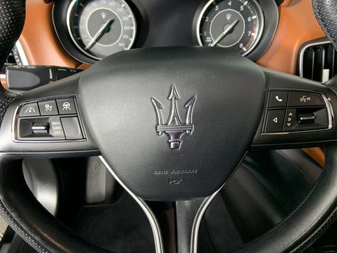 Used 2021 Maserati Ghibli RWD image 29