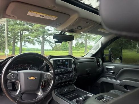 Used 2018 Chevrolet Silverado 1500 LTZ Z71 AWD/4WD image 63