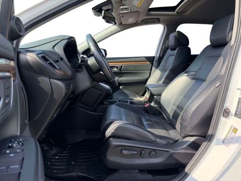 Used 2019 Honda CR-V Touring image 10