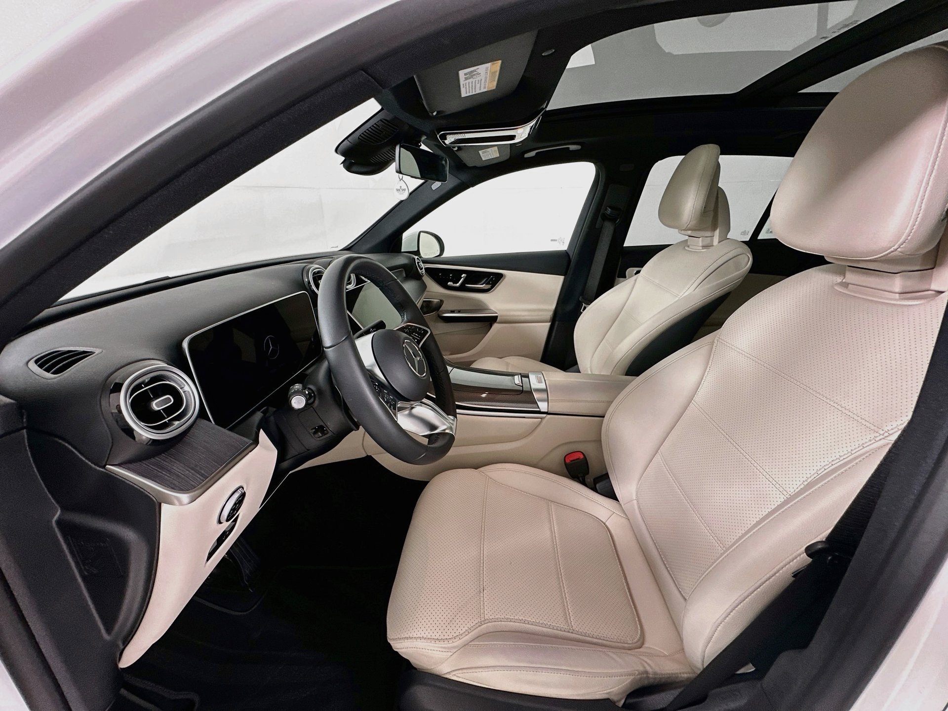 Certified 2026 Mercedes-Benz GLC 300 image 23