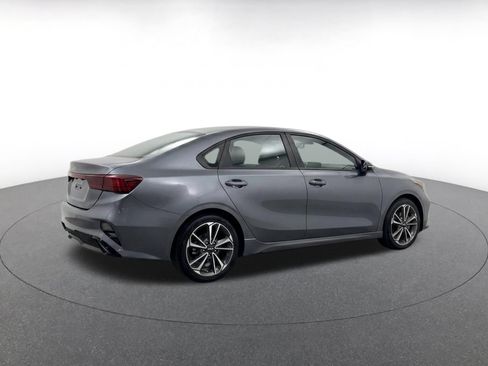 Used 2024 Kia Forte LXS FWD image 9