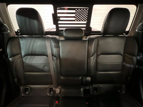 Used 2020 Jeep Gladiator Overland image 24