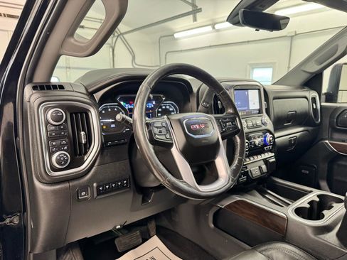 Used 2020 GMC Sierra 2500 SLT w/ SLT Premium Plus Package AWD/4WD image 16
