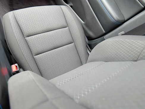 Used 2018 Jeep Grand Cherokee Laredo image 26