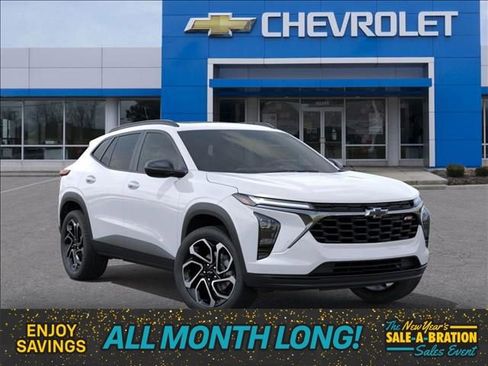 New 2026 Chevrolet Trax RS w/ Sunroof Package image 7