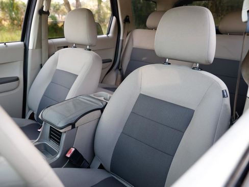 Used 2008 Ford Escape XLT image 6