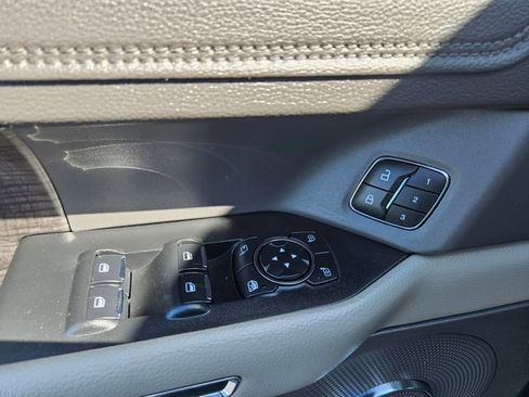 Used 2021 Ford Expedition Max Limited AWD/4WD image 16