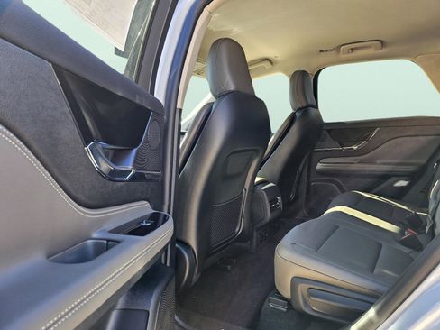 New 2026 Lincoln Corsair Premiere image 23