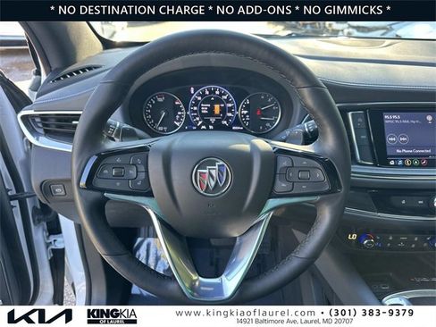 Used 2022 Buick Enclave Premium image 8