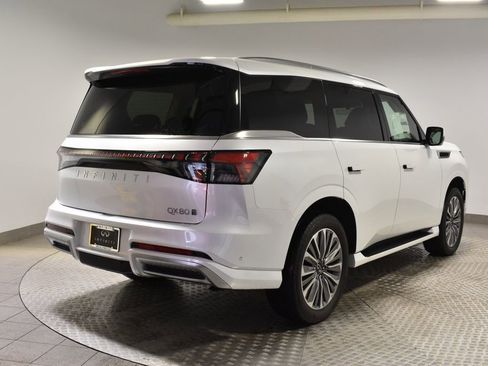 New 2026 INFINITI QX80 Luxe w/ Cargo Package image 3