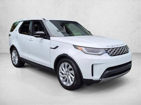 Certified 2025 Land Rover Discovery S AWD/4WD image 3