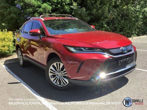 Certified 2023 Toyota Venza XLE AWD/4WD image 1