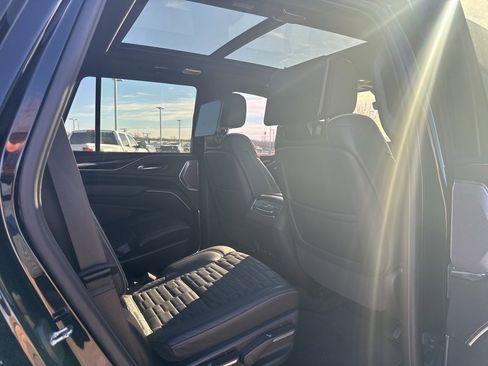 Used 2023 Cadillac Escalade Sport Platinum image 8