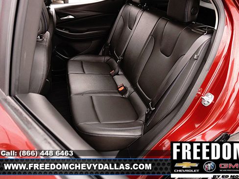 Used 2025 Buick Encore GX Sport Touring image 10