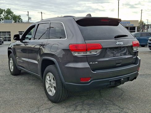 Used 2016 Jeep Grand Cherokee Laredo w/ Quick Order Package 23E AWD/4WD image 4