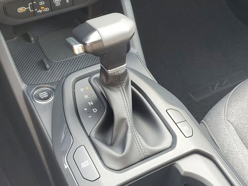 Used 2025 Kia K4 EX image 18