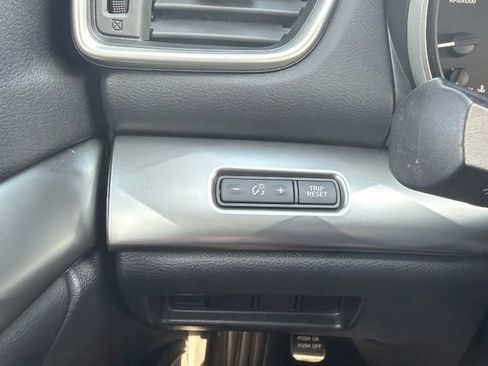 Used 2023 Nissan Maxima SV w/ Floor Mat Group image 17