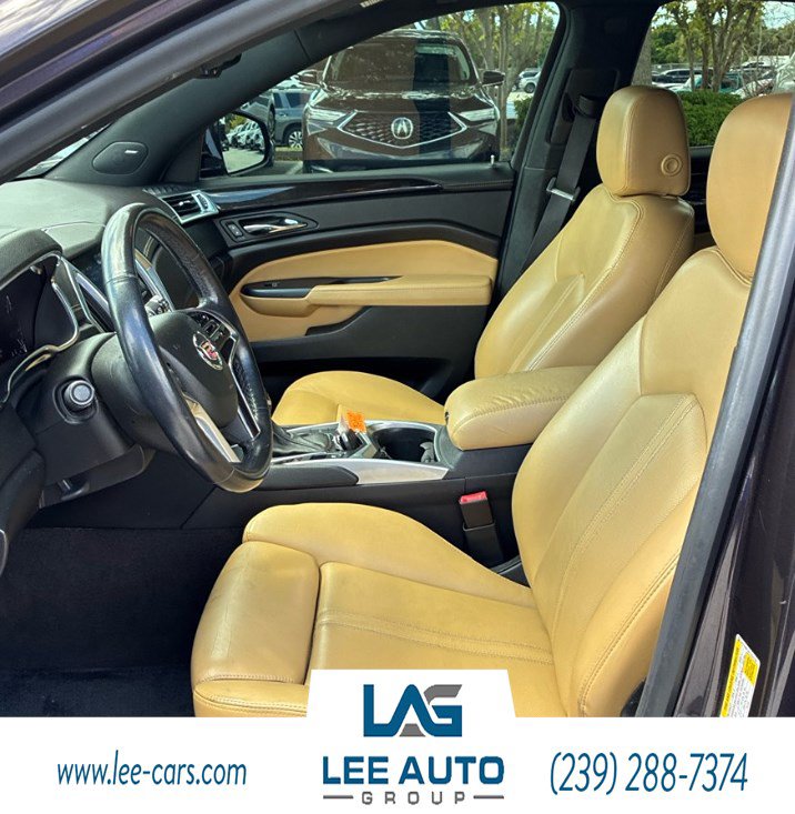 Used 2015 Cadillac SRX Luxury FWD image 2