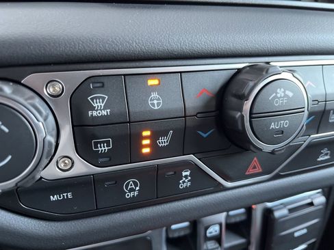 New 2026 Jeep Gladiator Rubicon w/ Steel Power Dome Hood Package image 4