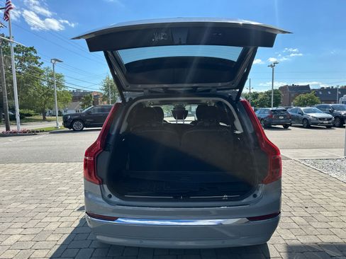 Used 2025 Volvo XC90 B5 Core w/ Protection Package Premier AWD/4WD image 30