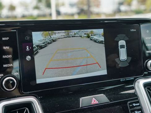 Certified 2023 Kia Sorento EX w/ Panoramic Sunroof Package FWD image 22