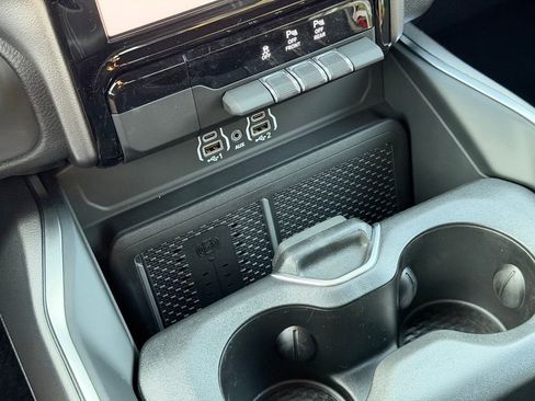New 2026 RAM 1500 2WD Crew Cab image 11
