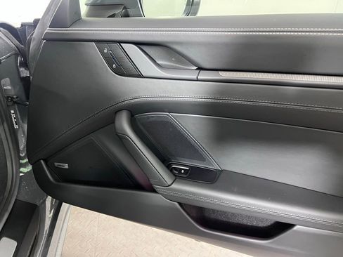 Certified 2025 Porsche 911 Carrera RWD image 18