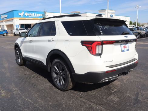 New 2026 Ford Explorer Active w/ Active Comfort Package AWD/4WD image 25