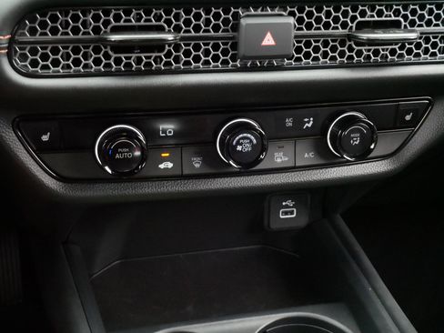 Used 2024 Honda HR-V Sport image 23