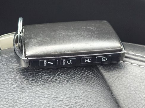 Used 2025 MAZDA CX-5 AWD 2.5 S w/ Preferred Package image 27