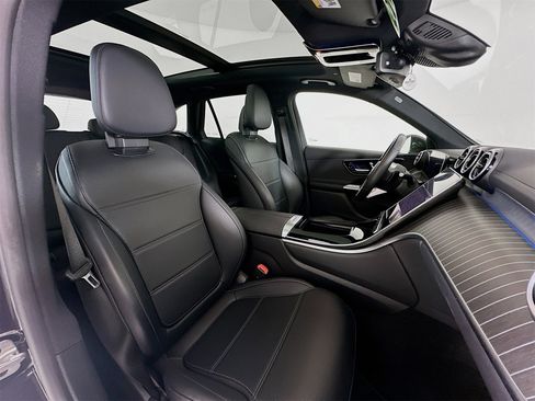 Certified 2024 Mercedes-Benz GLC 300 4MATIC image 31