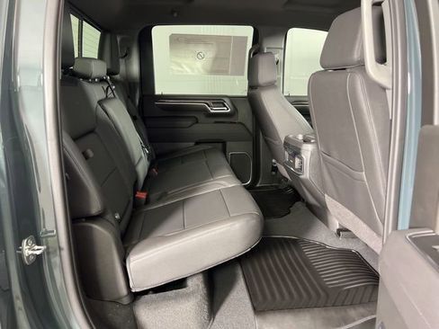 New 2026 Chevrolet Silverado 2500 LTZ w/ LTZ Premium Package image 13