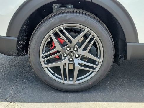 New 2026 Ford Explorer ST-Line w/ ST-Line Street Pack RWD image 6